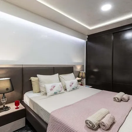 Copacabana 1 - One Bed Apartment *